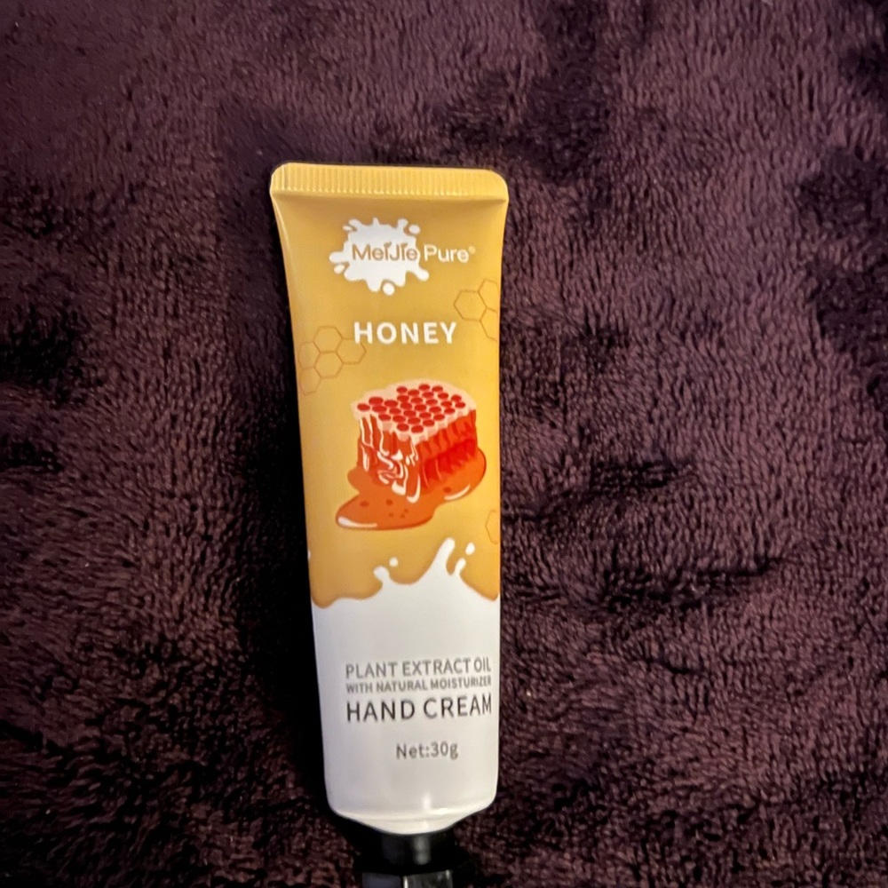 Gold Honey Hand Cream for Luxurious Hand & Foot Care